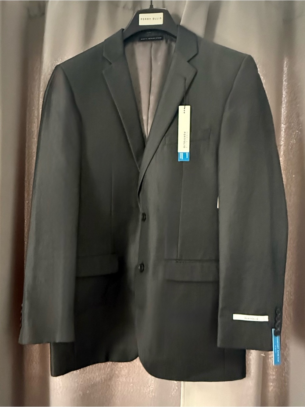 Perry Ellis Mens Charcoal Twill Two-Button Suit Jacket - Classic Notch Lapel 40L